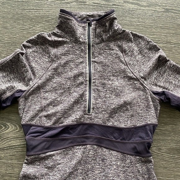 Sz4 Lululemon Full Tilt Half Zip Pullover in Purple Heathered Black Swan EUC - Picture 5 of 9